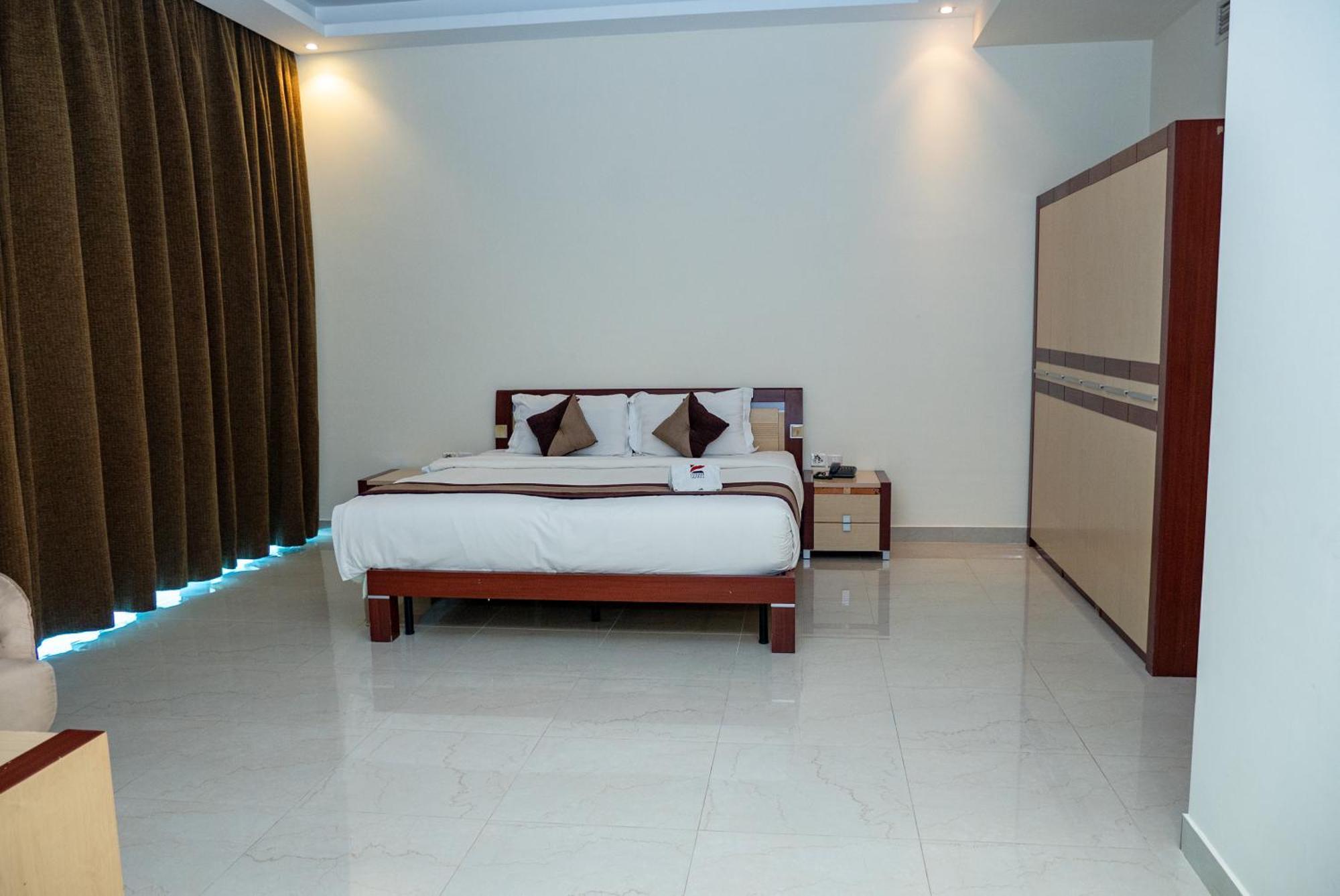 Excelsior Luxury Apartments Al-Manamah Bagian luar foto
